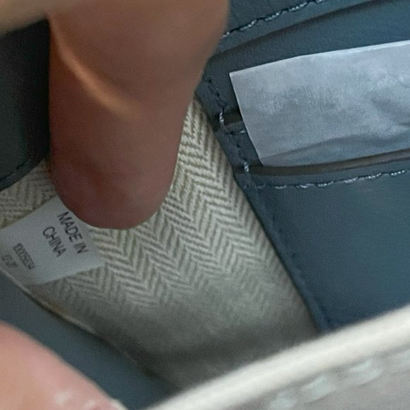 NWT Tory Burch Crossbody - Picture 17 of 17